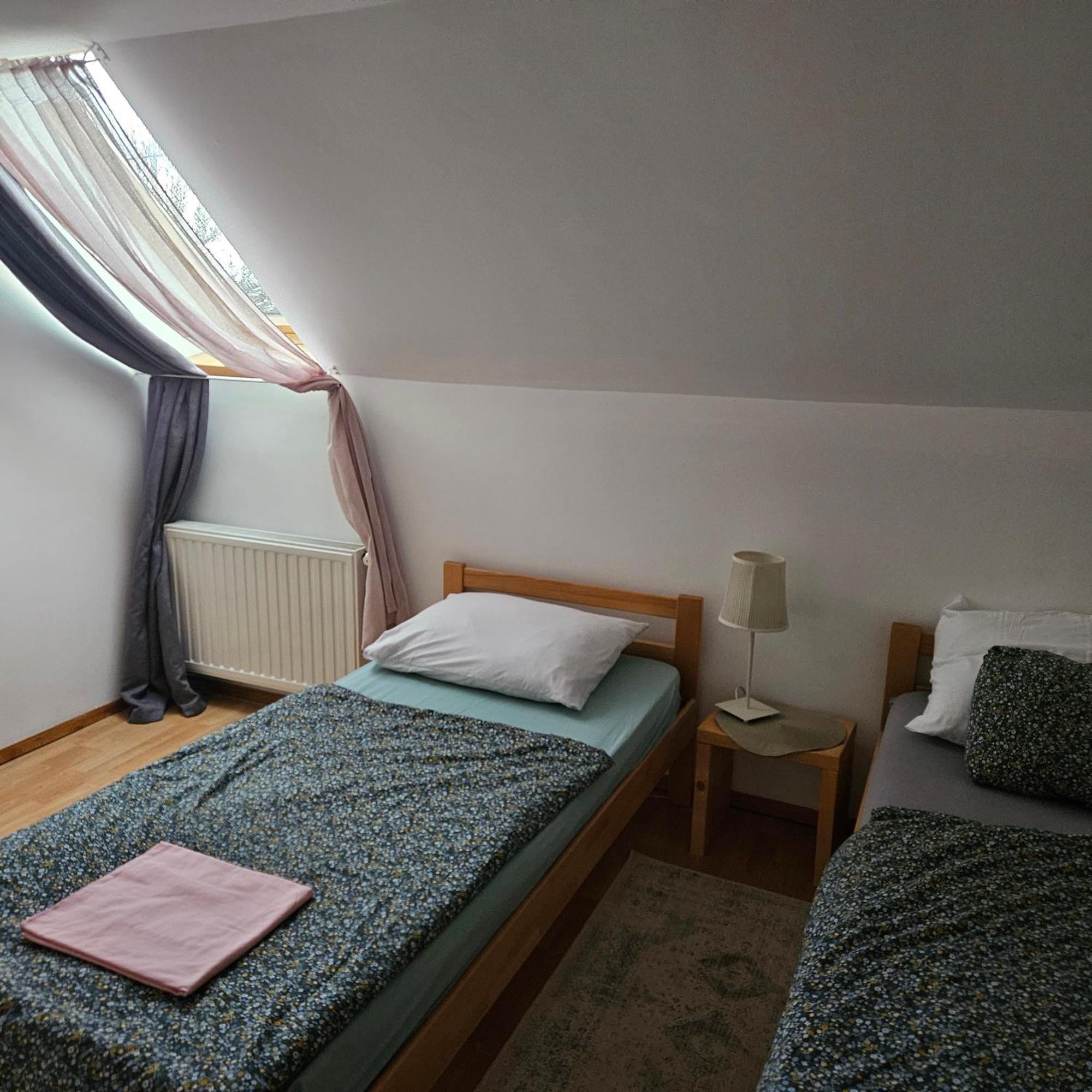 Апартаменти Apartman Cardak Ґоспич Екстер'єр фото